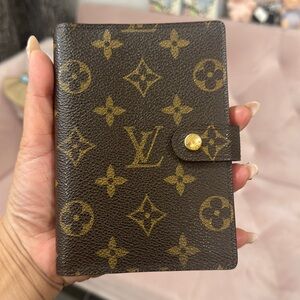 Louis Vuitton agenda Pm